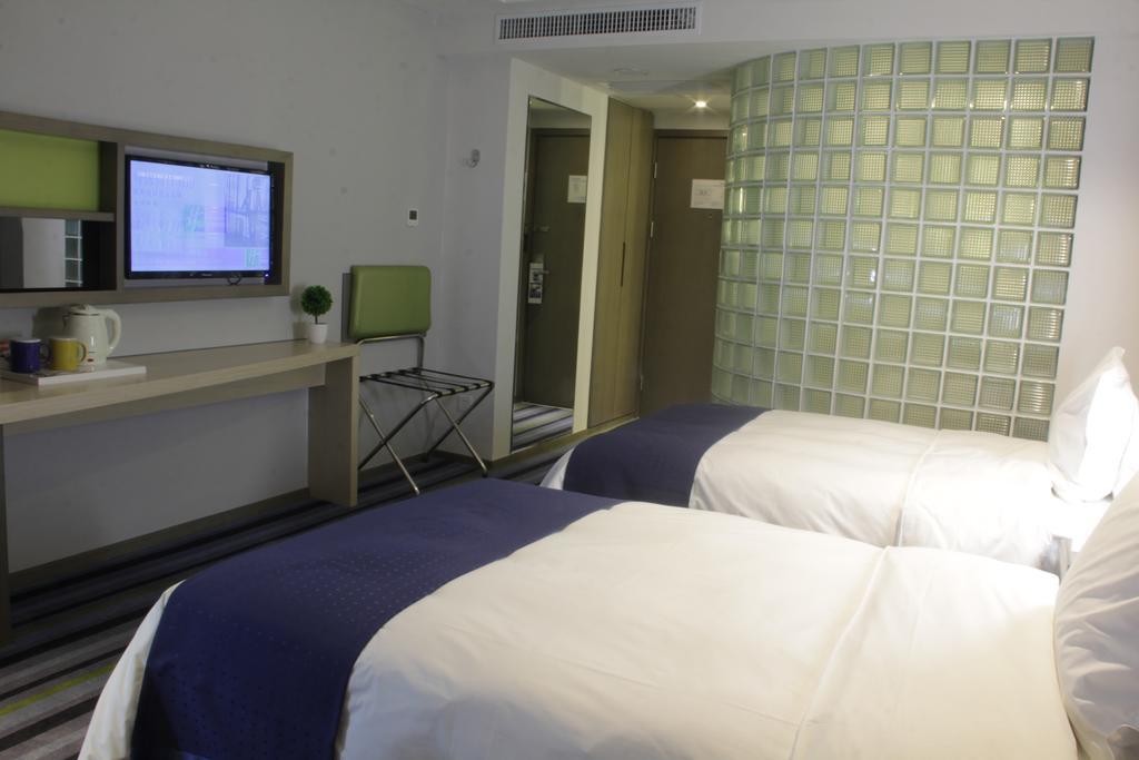 Holiday Inn Express Dujiangyan Ancient City Guankou Extérieur photo