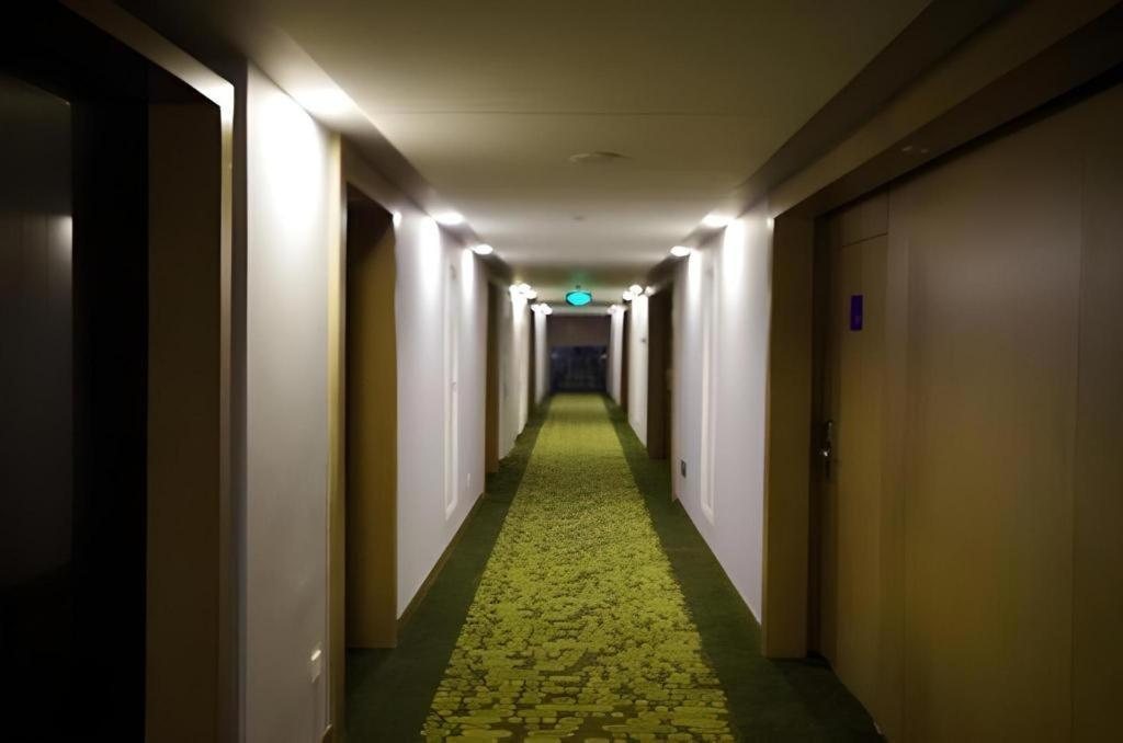 Holiday Inn Express Dujiangyan Ancient City Guankou Extérieur photo