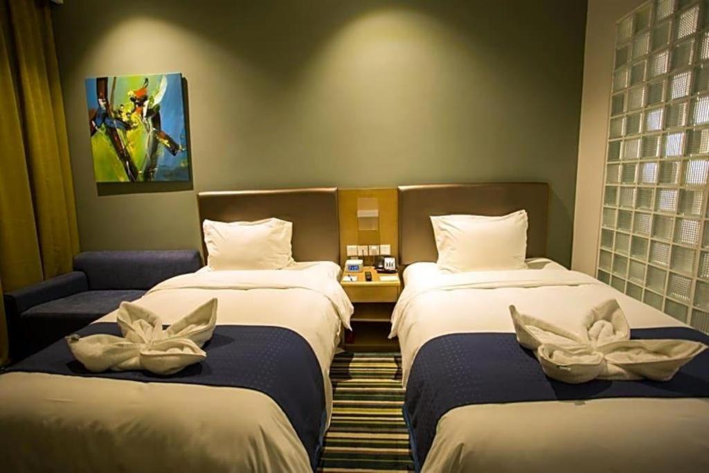 Holiday Inn Express Dujiangyan Ancient City Guankou Extérieur photo