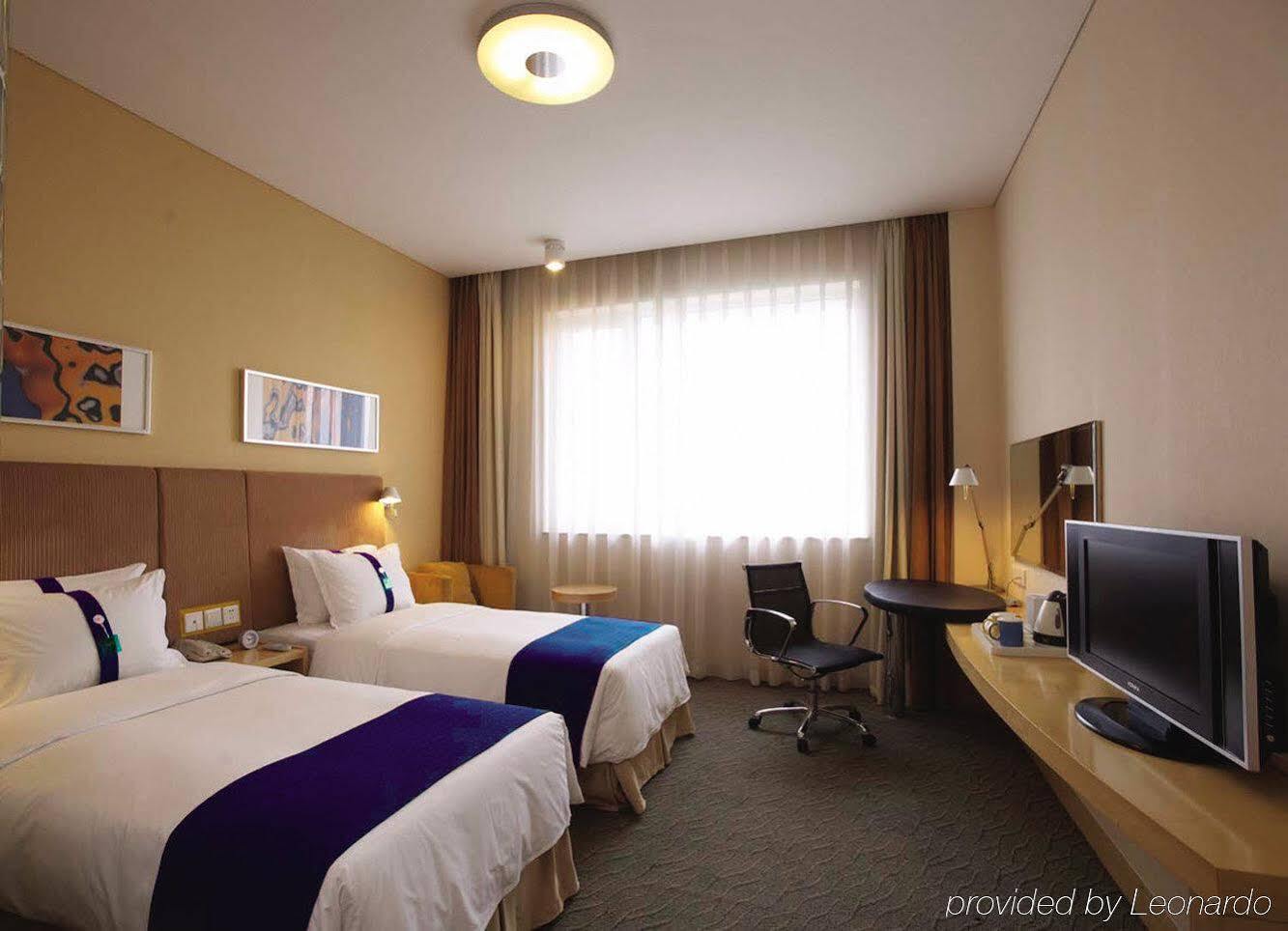 Holiday Inn Express Dujiangyan Ancient City Guankou Extérieur photo